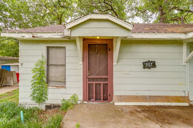 207 Cleveland Avenue, Weatherford, TX 76086