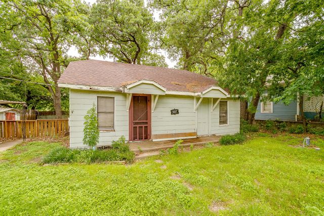 207 Cleveland Avenue, Weatherford, TX 76086