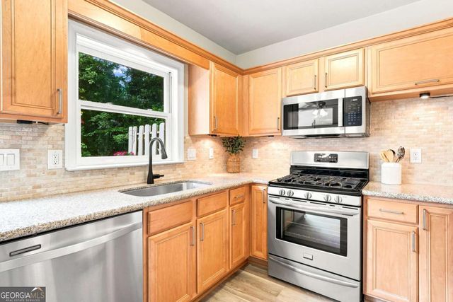 44 Mount Vernon Circle, Sandy Springs, GA 30338