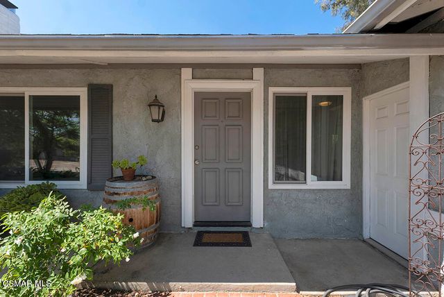 6821 N Tulane Avenue, Moorpark, CA 93021