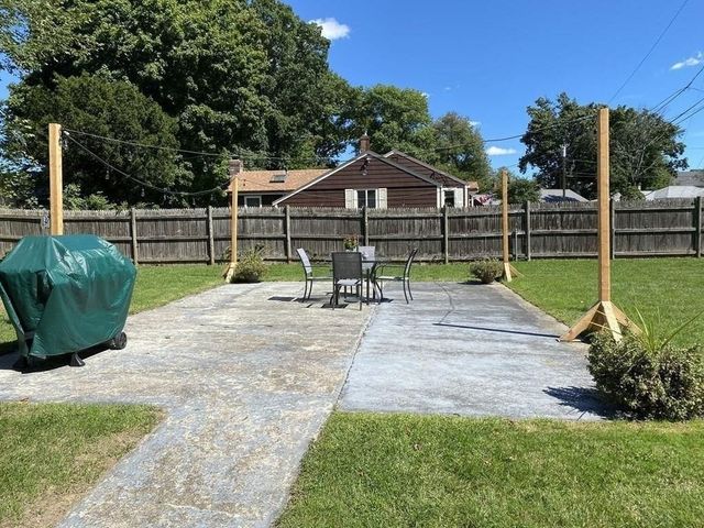 102 Summer St 2, Weymouth, MA 02188