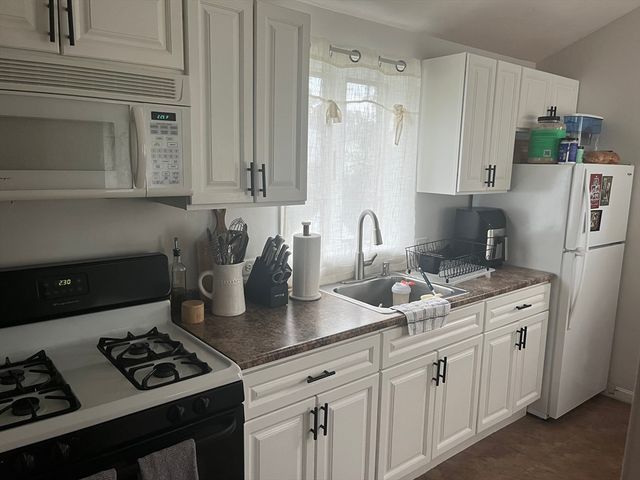 102 Summer St 2, Weymouth, MA 02188