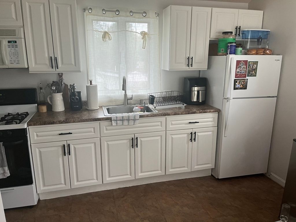 102 Summer St 2, Weymouth, MA 02188