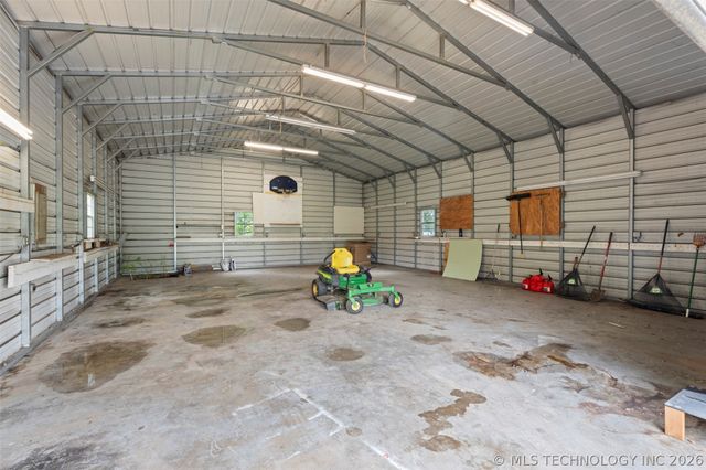 433083 E 290 Road, Vinita, OK 74301