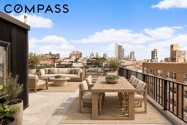 306 Mott St Ph, New York City, NY 10012