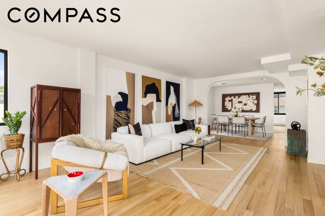 306 Mott St Ph, New York City, NY 10012