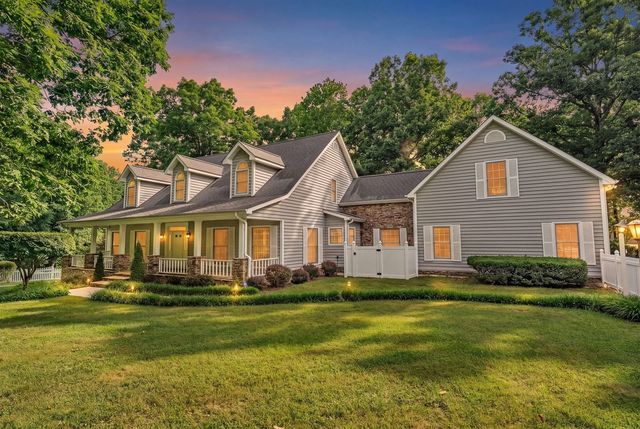 2570 Martha Washington Rd, Clarkrange, TN 38553