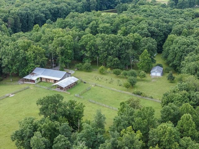 2570 Martha Washington Rd, Clarkrange, TN 38553