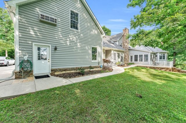 2570 Martha Washington Rd, Clarkrange, TN 38553