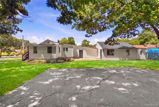 99 Green Avenue, Patchogue, NY 11772