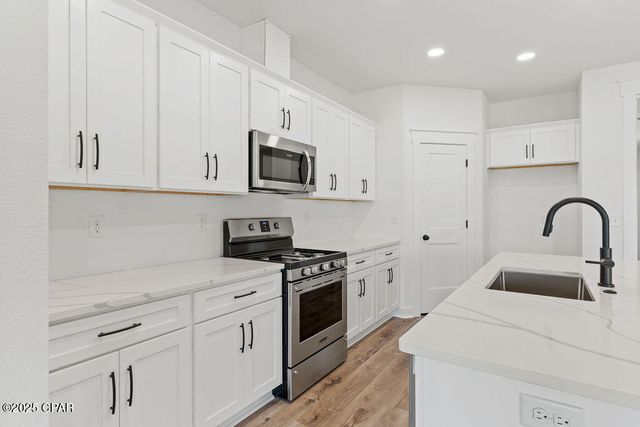 3070 Lucky Farm Lane, Panama City, FL 32404