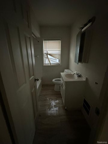 19731 HARLOW Street, Detroit, MI 48235