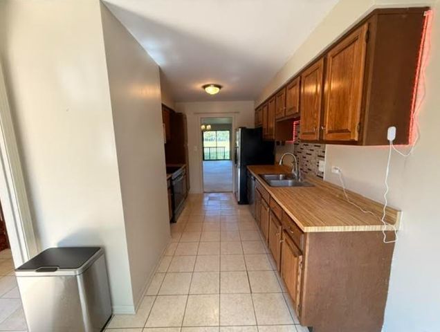 199 Timber Ridge Road -, Lake Barrington, IL 60010