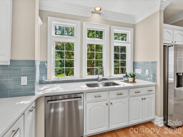 3520 Providence Plantation Lane, Charlotte, NC 28270