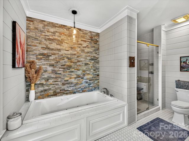 3520 Providence Plantation Lane, Charlotte, NC 28270
