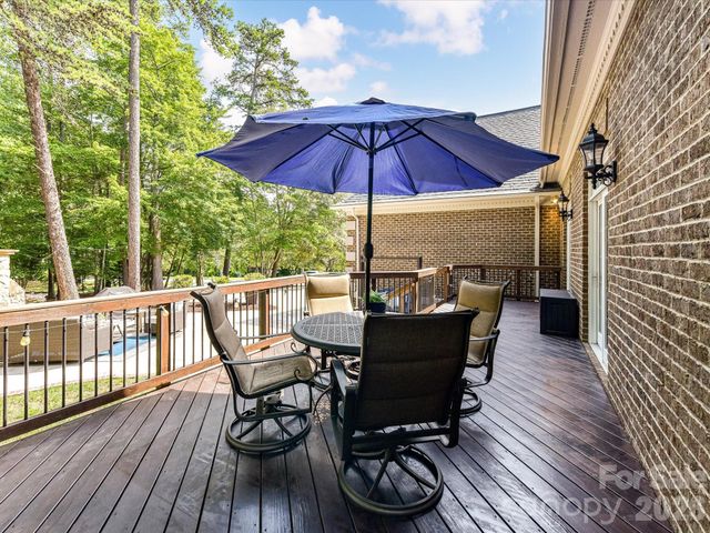 3520 Providence Plantation Lane, Charlotte, NC 28270
