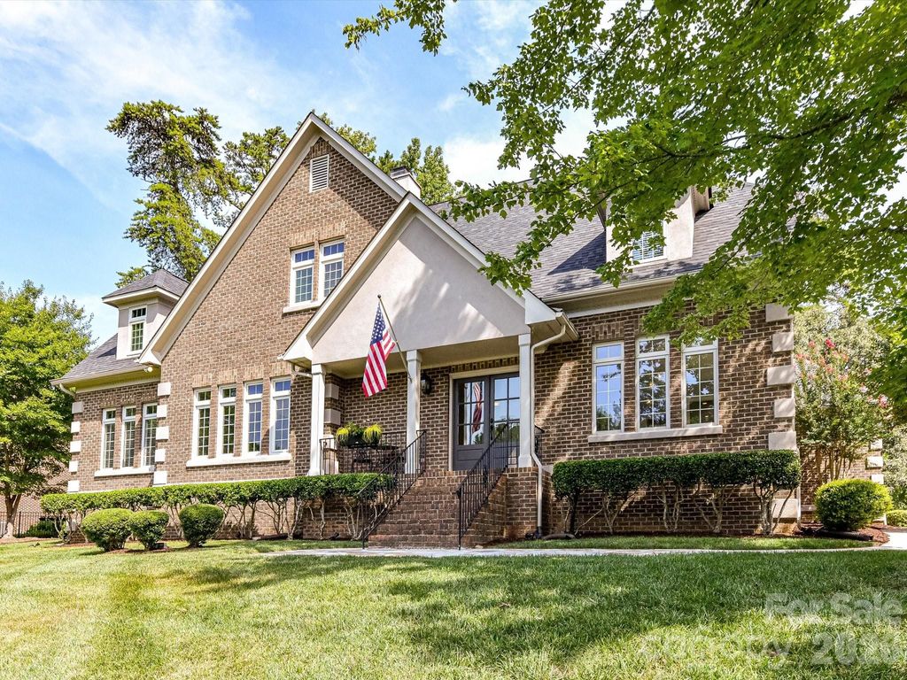 3520 Providence Plantation Lane, Charlotte, NC 28270