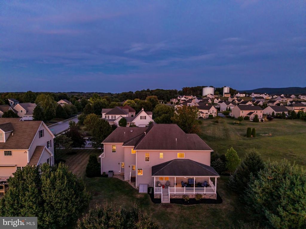 391 CHESTNUT DRIVE, Boiling Springs, PA 17007