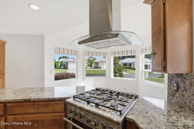 1480 W Woodlawn DR, Hayden, ID 83835