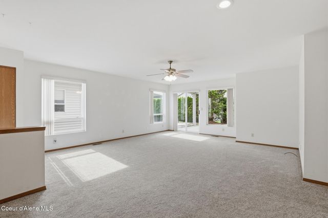 1480 W Woodlawn DR, Hayden, ID 83835