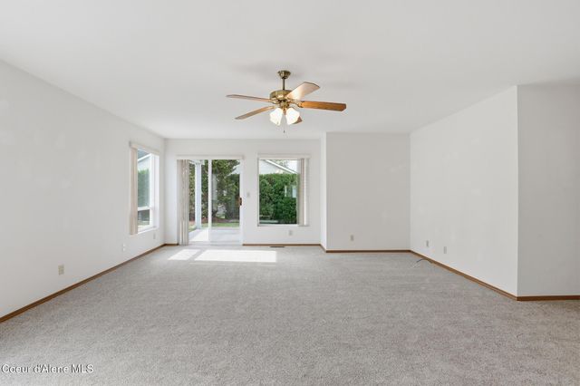 1480 W Woodlawn DR, Hayden, ID 83835