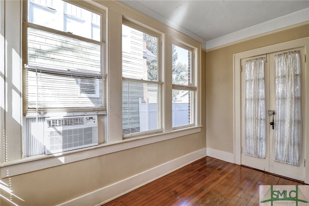 Image 14 of property listing at 210 E 48th Street, Savannah, GA 31405