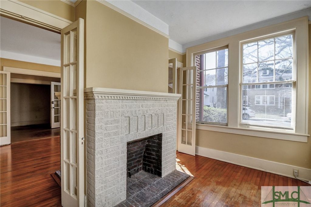 Image 15 of property listing at 210 E 48th Street, Savannah, GA 31405