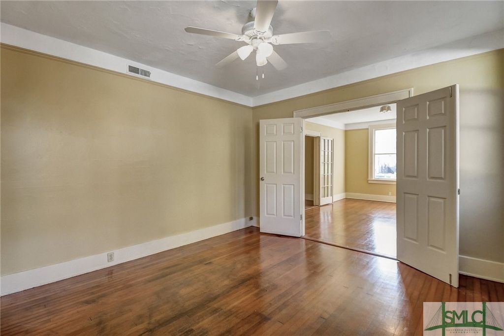 Image 17 of property listing at 210 E 48th Street, Savannah, GA 31405