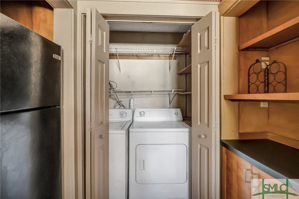 Image 20 of property listing at 210 E 48th Street, Savannah, GA 31405