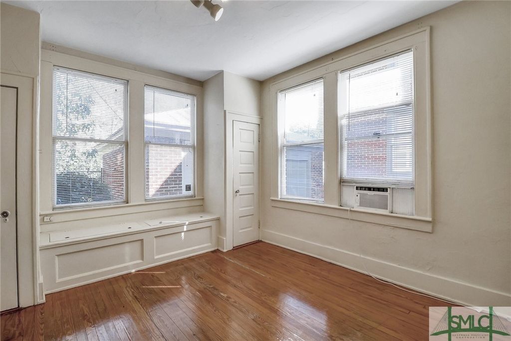 Image 24 of property listing at 210 E 48th Street, Savannah, GA 31405