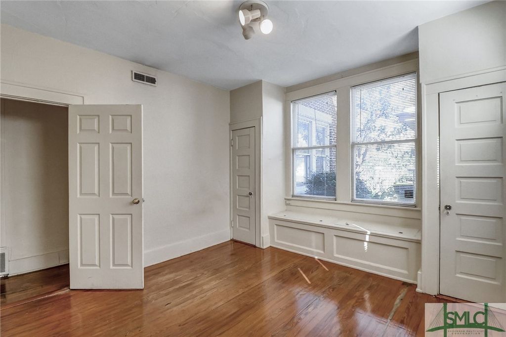 Image 25 of property listing at 210 E 48th Street, Savannah, GA 31405