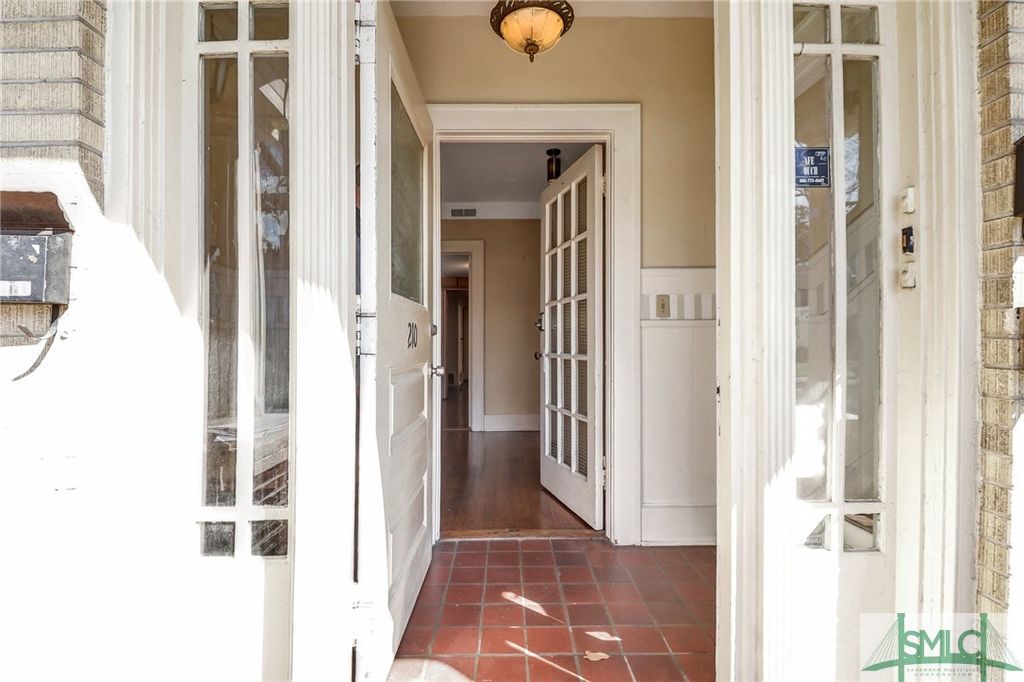 Image 30 of property listing at 210 E 48th Street, Savannah, GA 31405