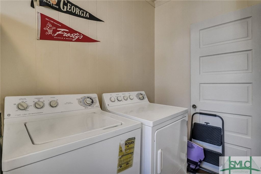 Image 43 of property listing at 210 E 48th Street, Savannah, GA 31405