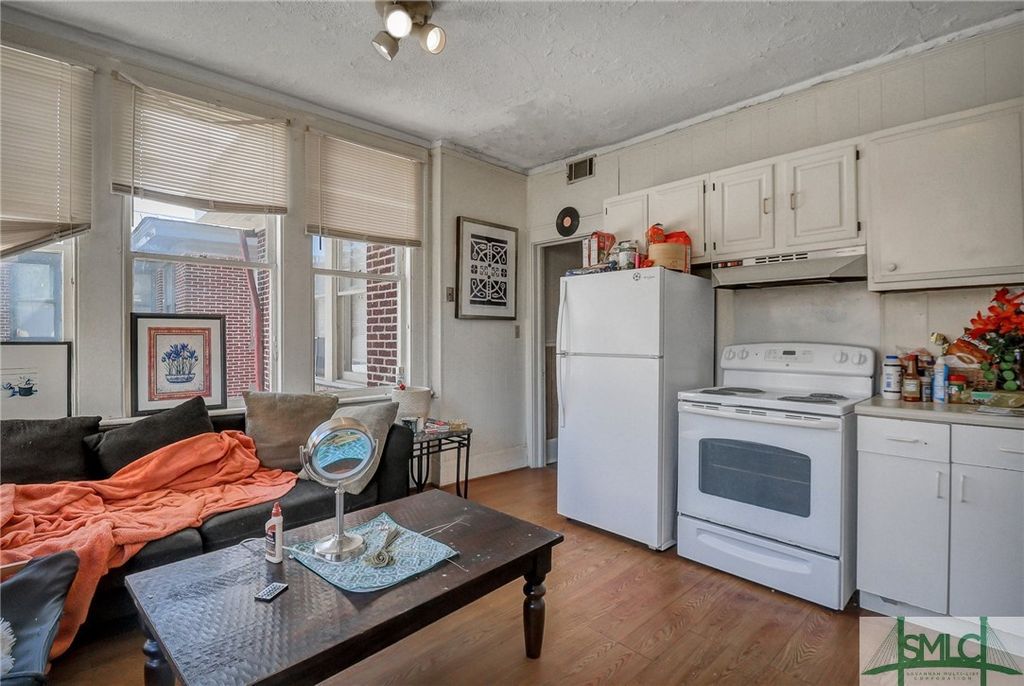 Image 46 of property listing at 210 E 48th Street, Savannah, GA 31405