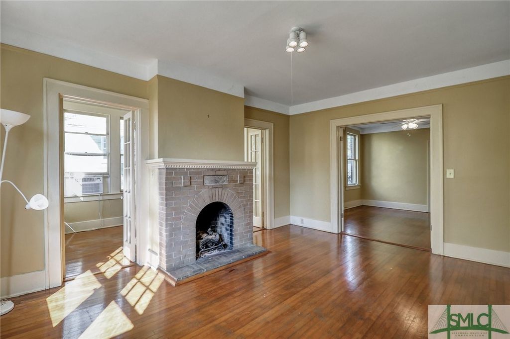 Image 9 of property listing at 210 E 48th Street, Savannah, GA 31405