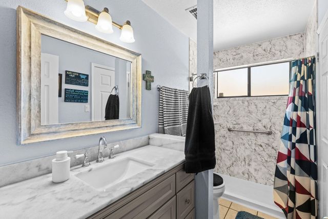 746 Cherokee Drive SW, Rio Rancho, NM 87124