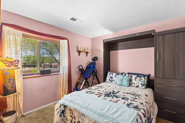 746 Cherokee Drive SW, Rio Rancho, NM 87124