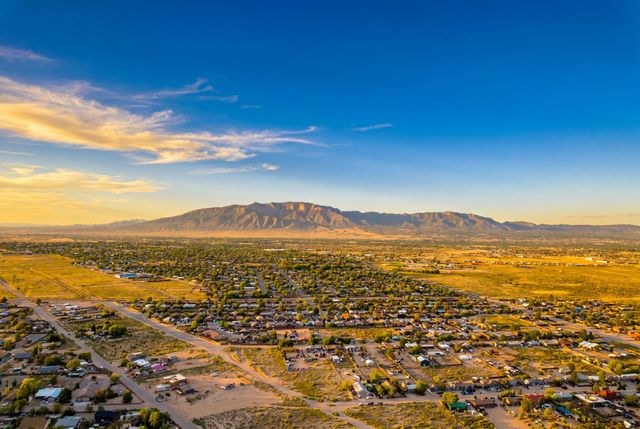 746 Cherokee Drive SW, Rio Rancho, NM 87124