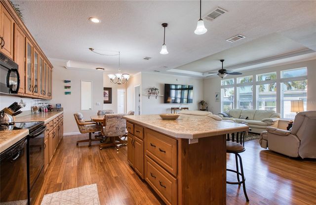 18675 US HIGHWAY 19 N 256, Clearwater, FL 33764