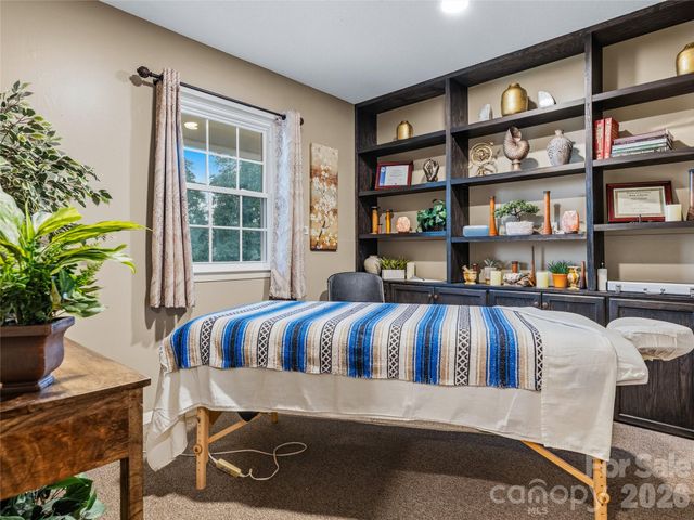 5 Doctors Park H2, Asheville, NC 28801