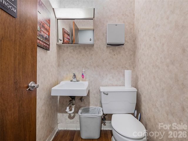 5 Doctors Park H2, Asheville, NC 28801