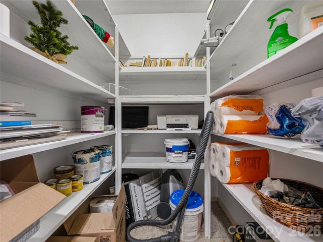 5 Doctors Park H2, Asheville, NC 28801