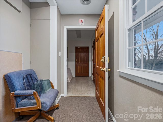 5 Doctors Park H2, Asheville, NC 28801