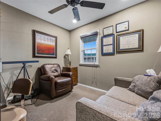 5 Doctors Park H2, Asheville, NC 28801
