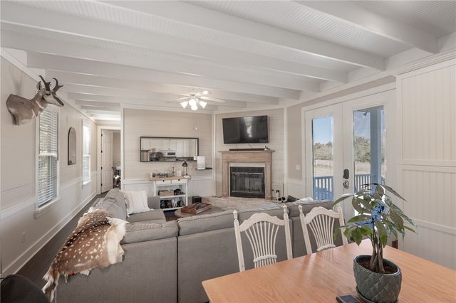 5867 Stone Creek Drive, Bryan, TX 77808