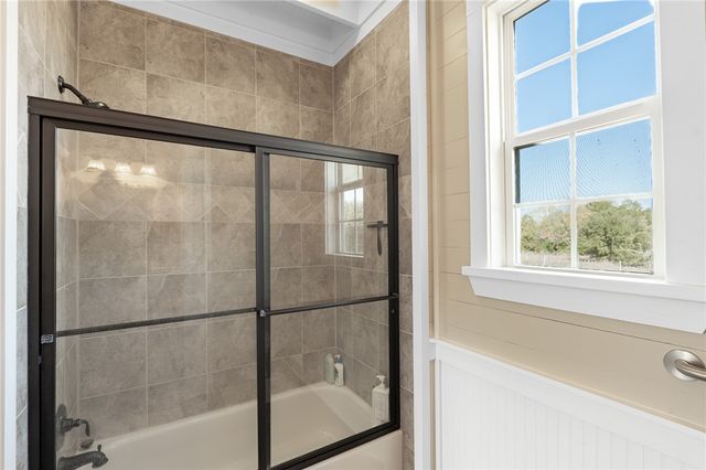 5867 Stone Creek Drive, Bryan, TX 77808