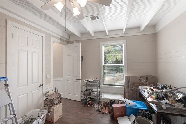 5867 Stone Creek Drive, Bryan, TX 77808