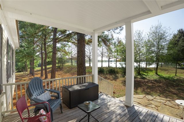 5867 Stone Creek Drive, Bryan, TX 77808