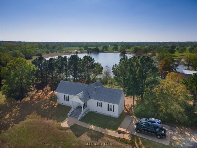 5867 Stone Creek Drive, Bryan, TX 77808