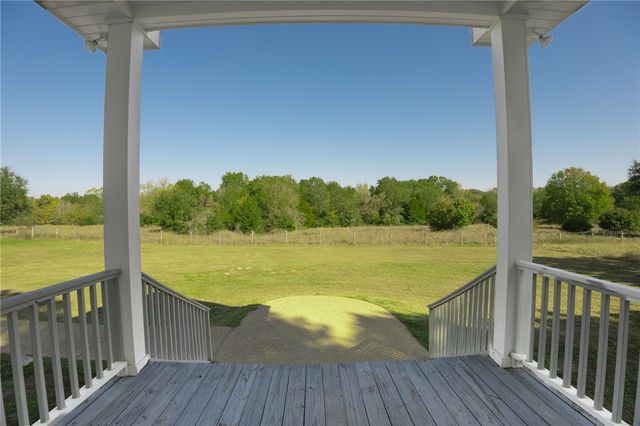 5867 Stone Creek Drive, Bryan, TX 77808